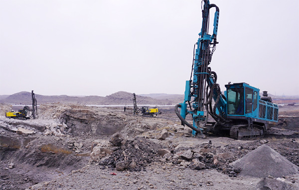 再戰(zhàn)國際領(lǐng)先品牌，山河智能露天液壓鉆車一舉成名