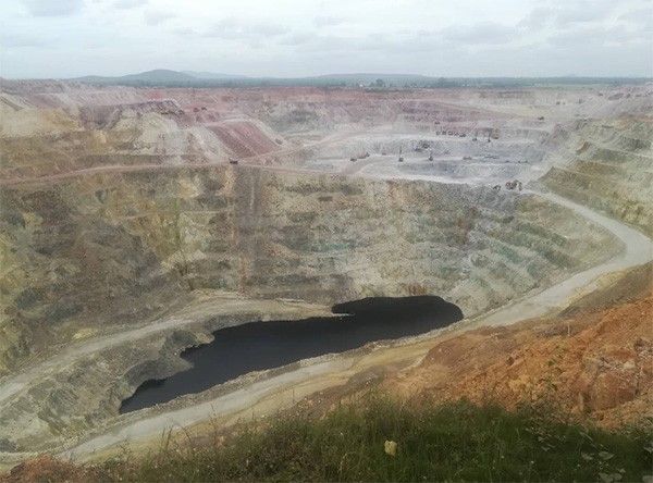 高溫酷暑，山河智能鑿巖設(shè)備異域揚(yáng)威