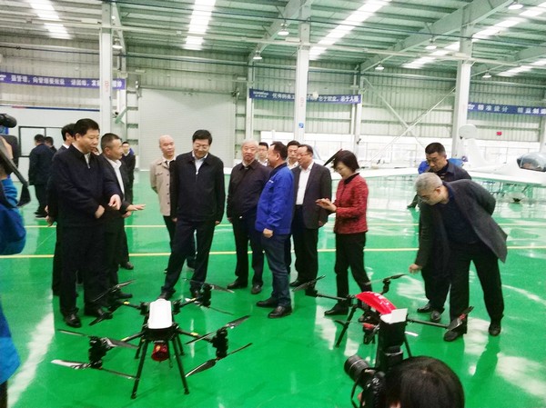 省委書記杜家毫勉勵山河智能：做大做強航空航天產(chǎn)業(yè)