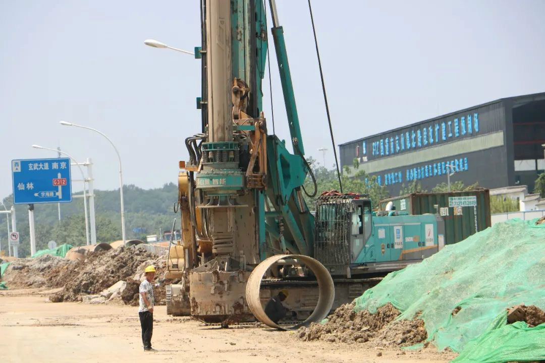 強(qiáng)悍表現(xiàn)贏青睞！山河智能360H旋挖鉆助力南京312國(guó)道改擴(kuò)建