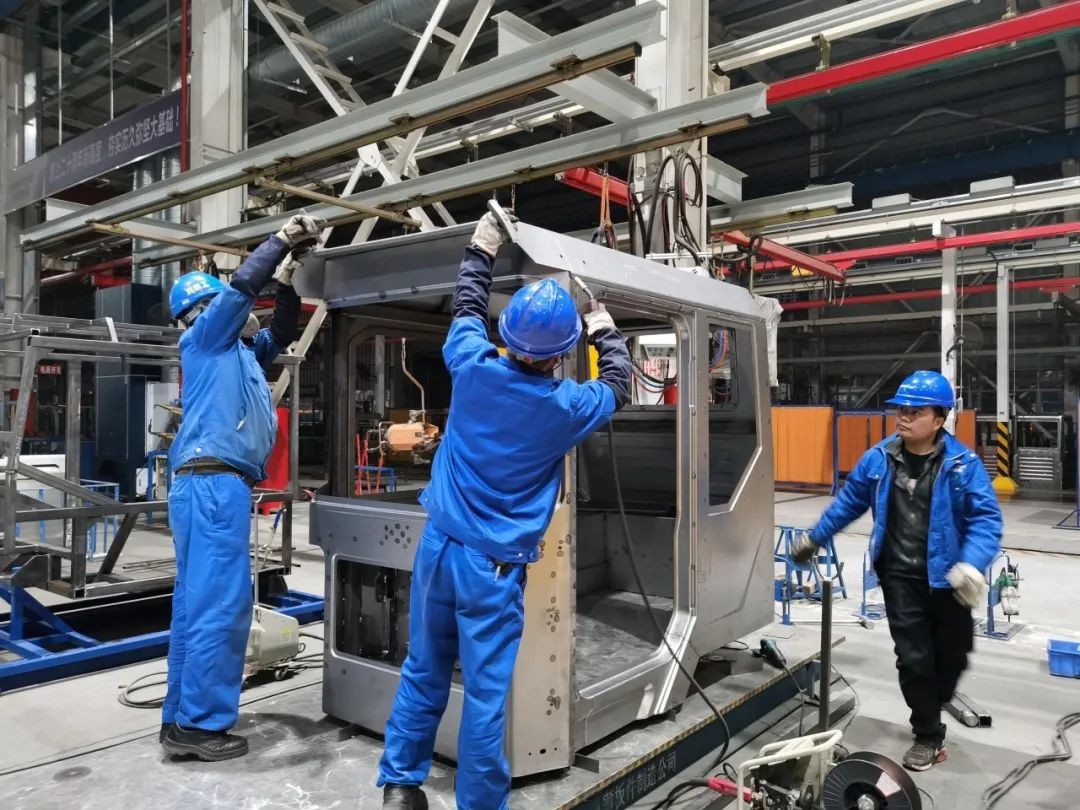 山河智能SWK90礦卡駕駛室順利發(fā)貨，開發(fā)速度刷新紀錄