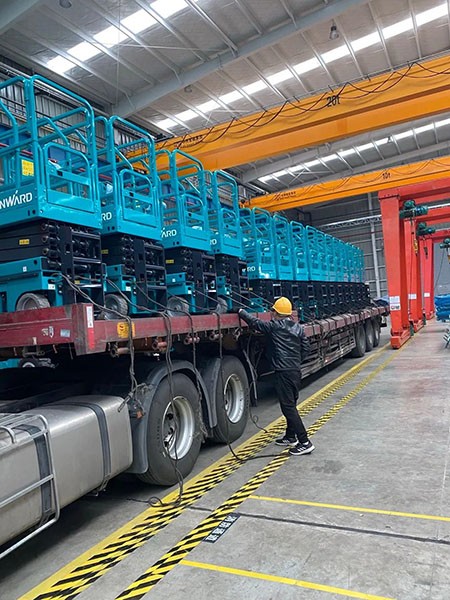 新年伊始，山河高機(jī)再次發(fā)貨華南市場(chǎng)