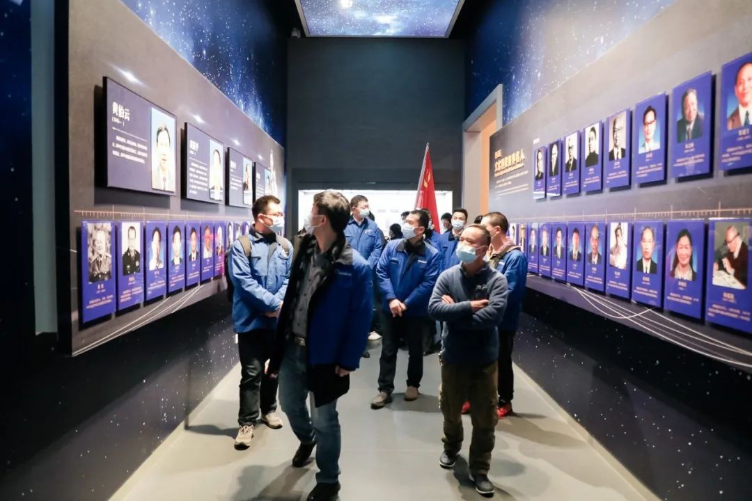 覓紅色歷史 踐初心使命——山河智能全體黨員赴長(zhǎng)沙黨史館開展主題黨日活動(dòng)