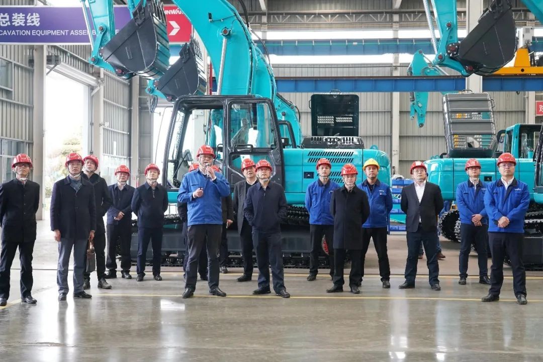 湖南重點建筑企業(yè)團(tuán)調(diào)研山河智能