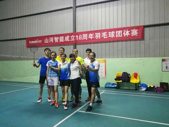 十八載青華歲月，羽動山河