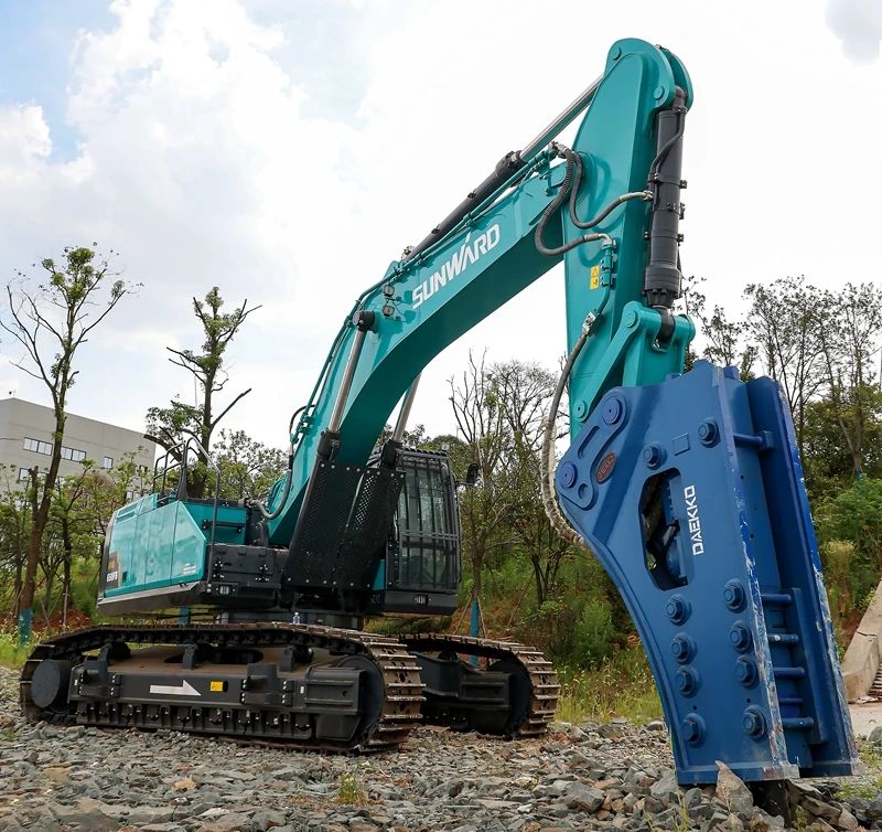 再升級！山河智能“礦山猛士”極限破碎現(xiàn)場直擊