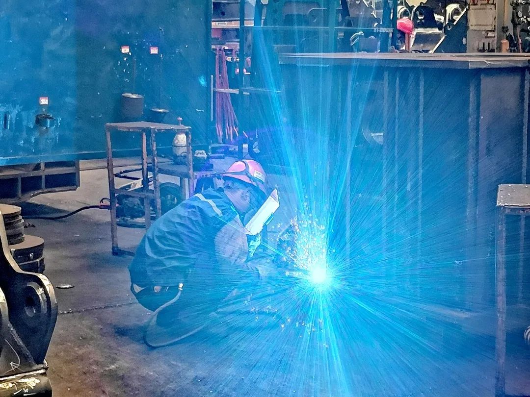 圖集 | 戰(zhàn)高溫！致敬堅守一線的他們