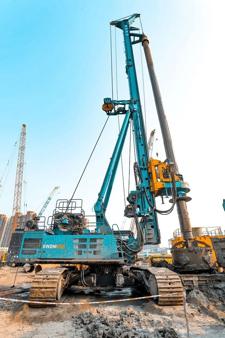 大國重器！山河智能超級裝備助力北京城市副中心綜合交通樞紐站建設(shè)