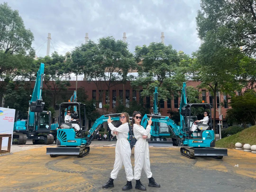 “太絕了！”山河智能代表長沙精彩亮相湖南省第一屆職業(yè)技能大賽絕技絕活展演