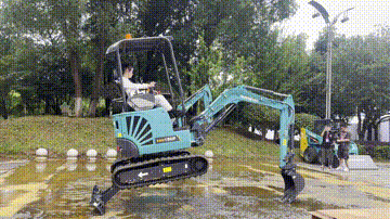 “太絕了！”山河智能代表長沙精彩亮相湖南省第一屆職業(yè)技能大賽絕技絕活展演