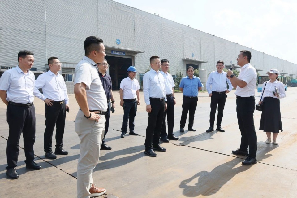 共商合作，建華控股有限公司董事長汪貴華到訪山河智能